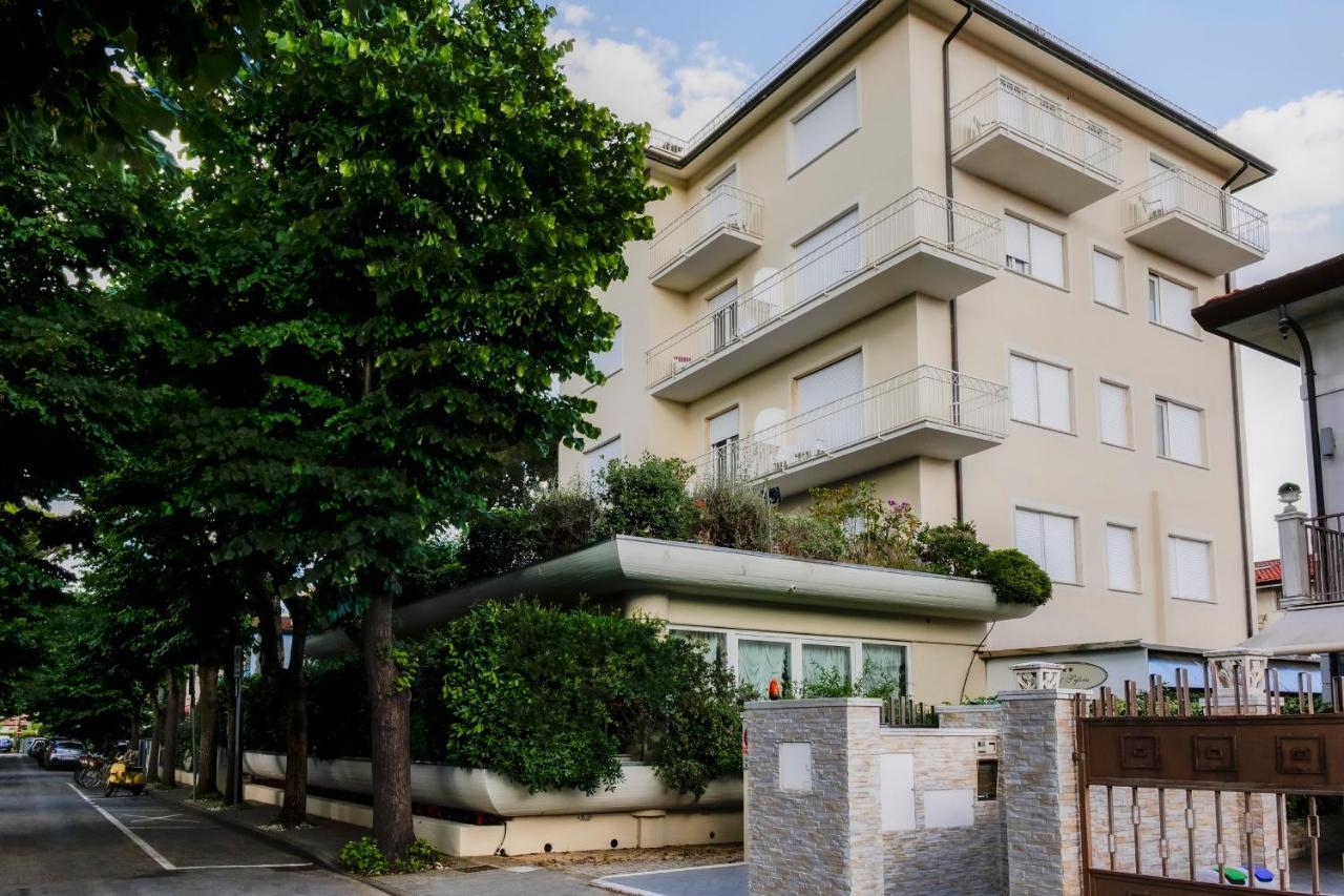 Hotel Sylvia Lido di Camaiore Exterior foto